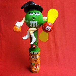 Vintage 2010 Green M & M Girl Halloween Candy Pumpkin Dispenser Fan Witch Hat